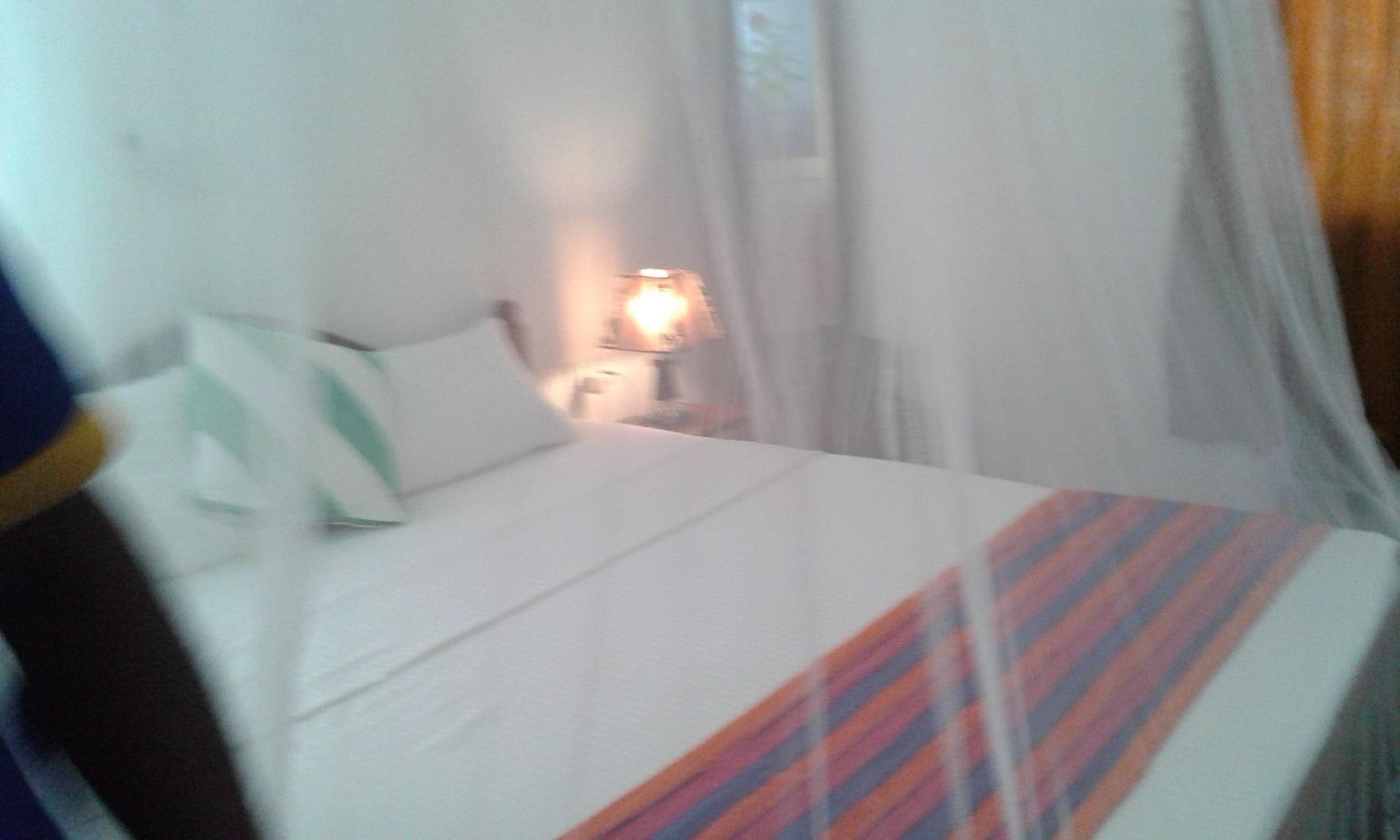 Ocean Breeze Villa Boossa ภายนอก รูปภาพ