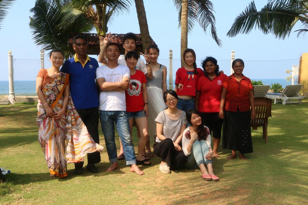 Ocean Breeze Villa Boossa ภายนอก รูปภาพ